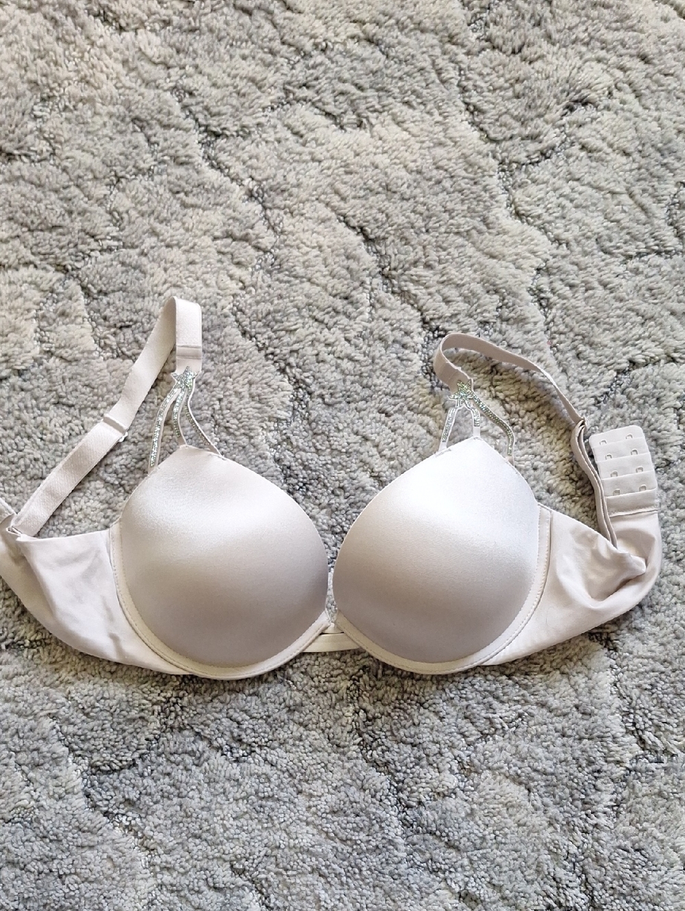 Victorias Secret Very Sexy Push Up EUC Size 32DD